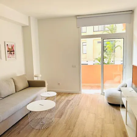 Pink Alta With Pool Apartment