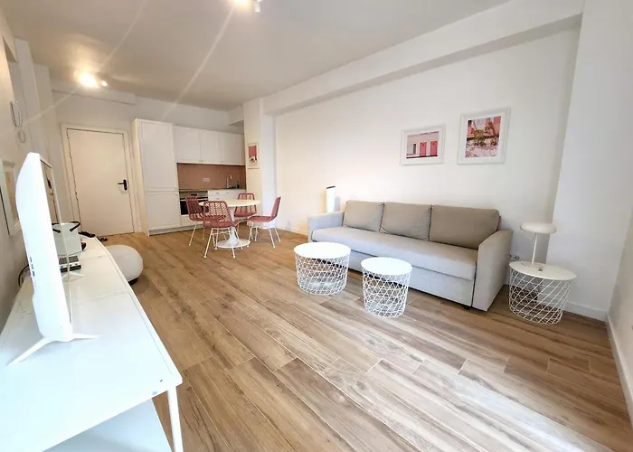 Apartamento Pink Alta With Pool